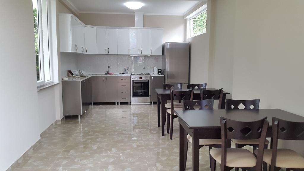 Lasha Guest House Makhinjauri Extérieur photo