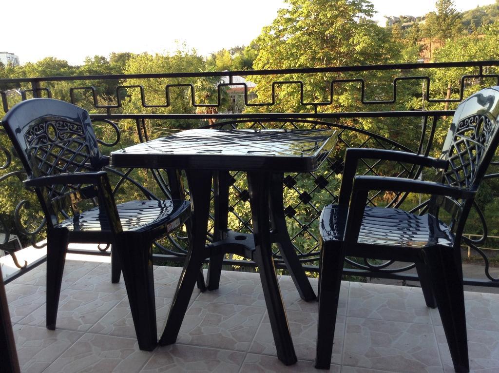 Lasha Guest House Makhinjauri Extérieur photo