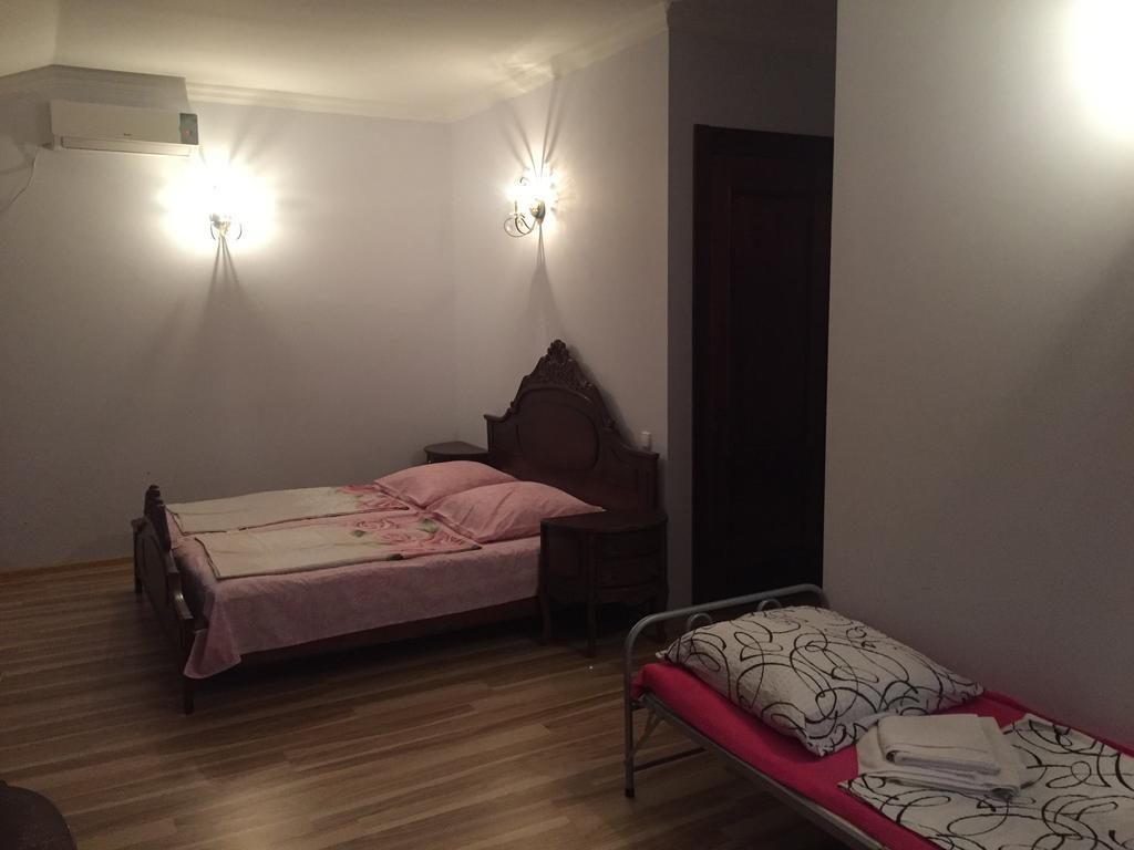 Lasha Guest House Makhinjauri Extérieur photo